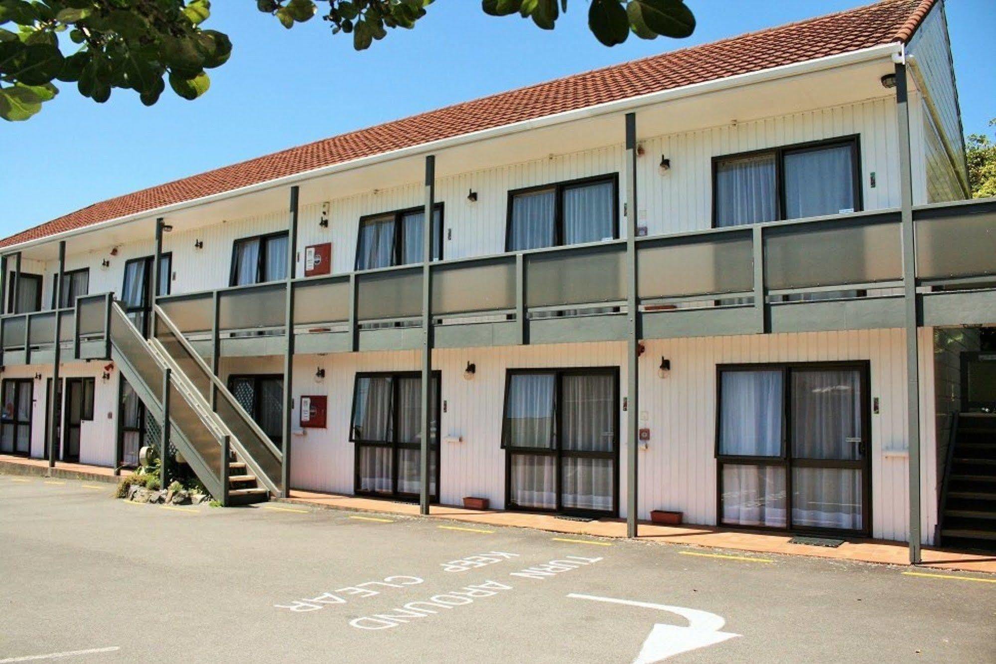 88 Wallace Court Motel Wellington Eksteriør billede