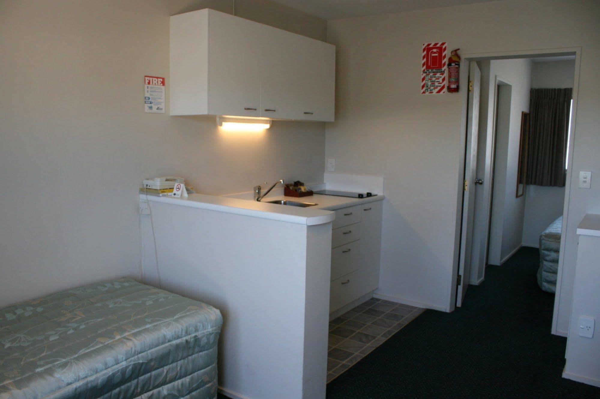 88 Wallace Court Motel Wellington Eksteriør billede